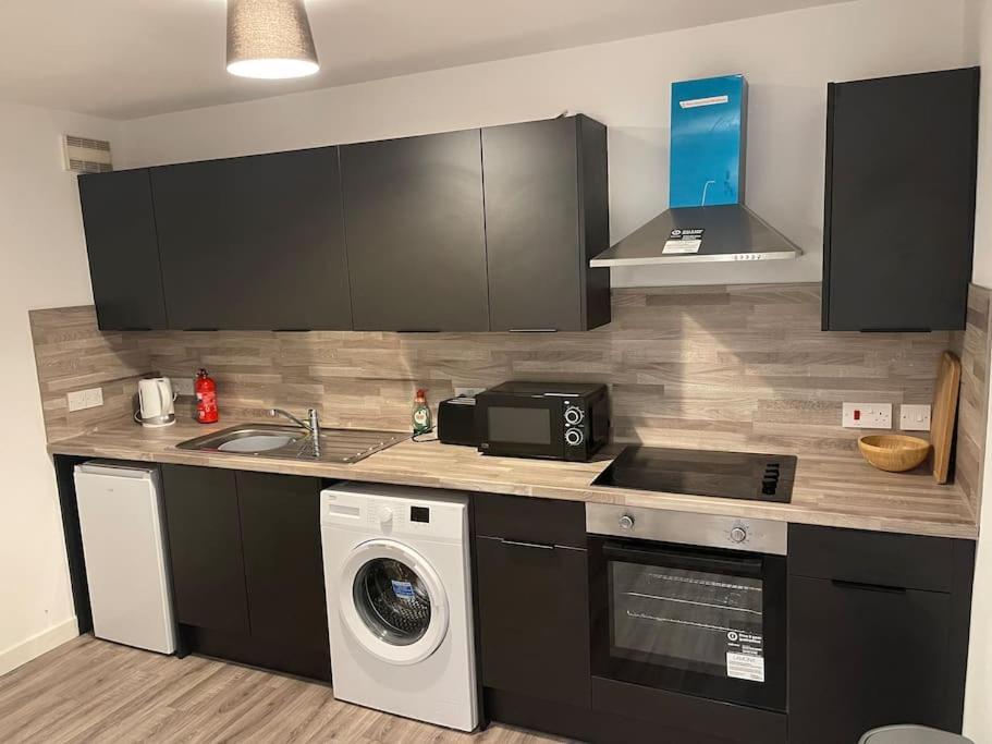 Modern 2 Bedroom City Apartment Glasgow Eksteriør bilde